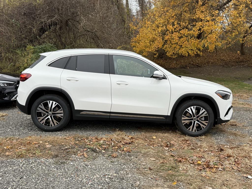 new 2026 Mercedes-Benz GLA 250 car, priced at $45,250