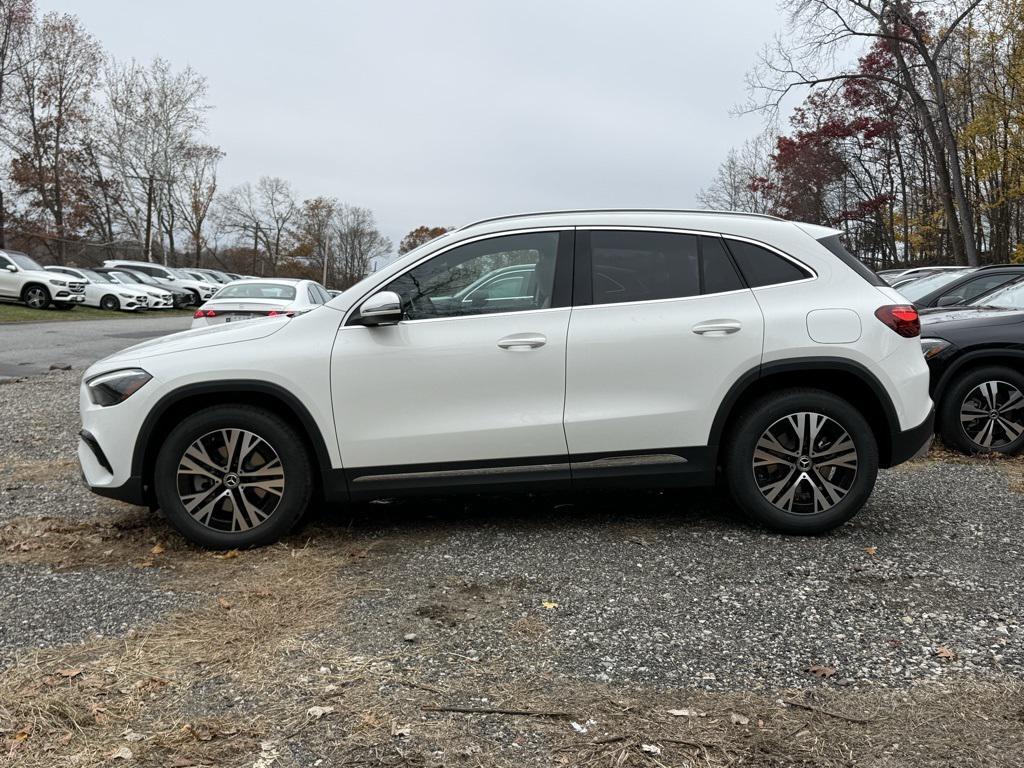 new 2026 Mercedes-Benz GLA 250 car, priced at $45,250