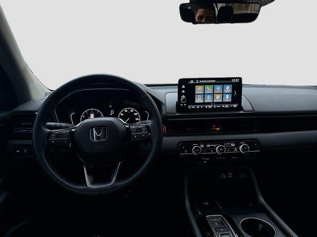 used 2025 Honda Pilot car, priced at $34,660