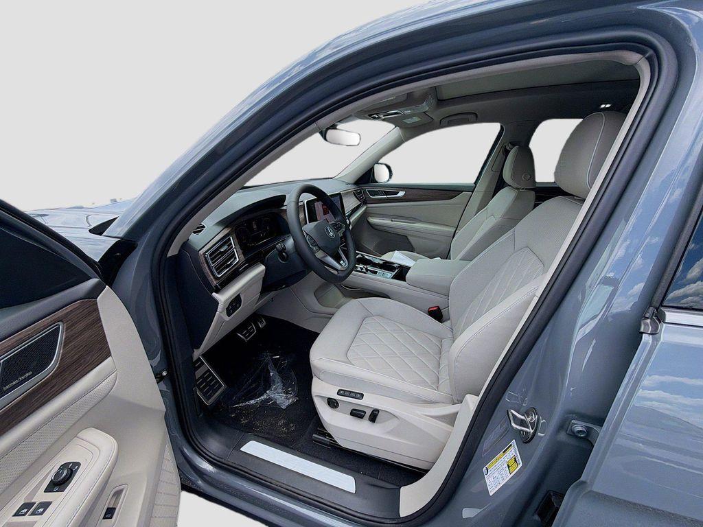 new 2026 Volkswagen Atlas car, priced at $54,921