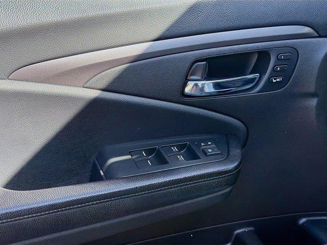 used 2021 Honda Pilot car, priced at $21,321