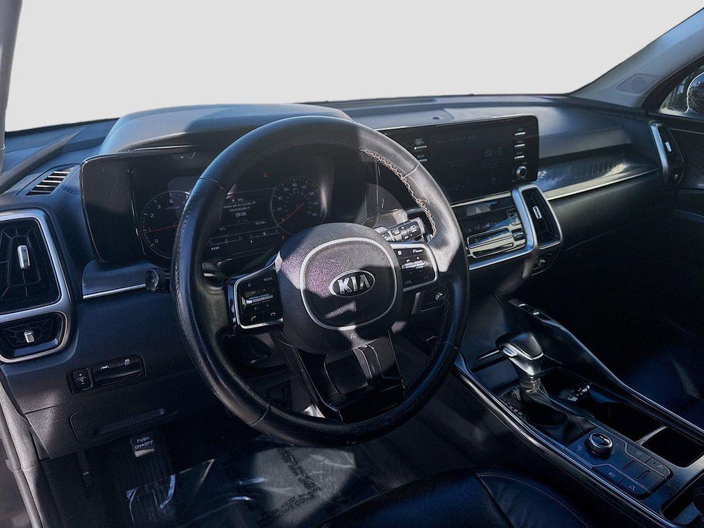 used 2021 Kia Sorento car, priced at $16,070