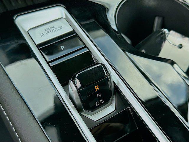 new 2026 Volkswagen Atlas car, priced at $42,114