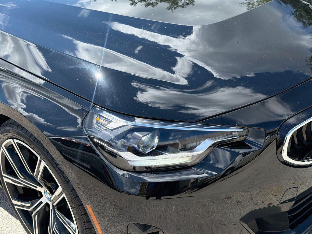 BMW 2 Series view 33