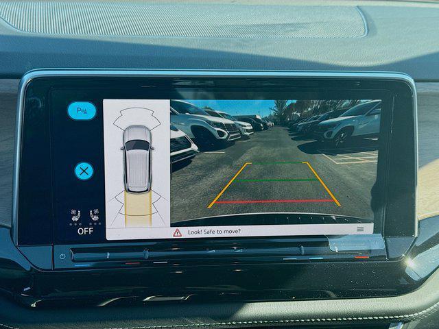 new 2026 Volkswagen Atlas car, priced at $42,796