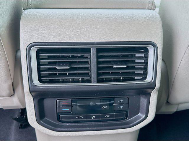 new 2026 Volkswagen Atlas car, priced at $43,742