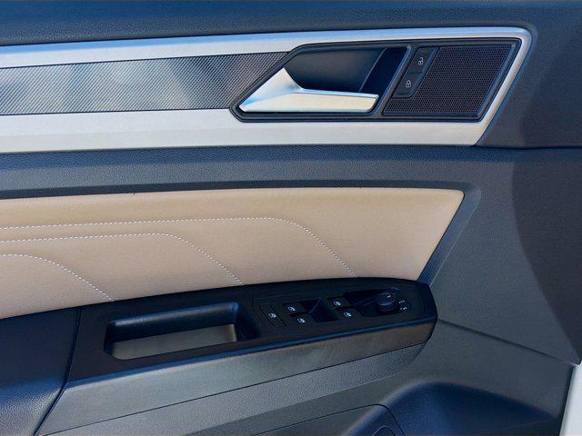 used 2020 Volkswagen Atlas Cross Sport car, priced at $15,528