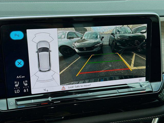 new 2026 Volkswagen Atlas car, priced at $45,162