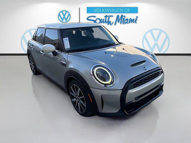 used 2024 MINI Hardtop car, priced at $21,616