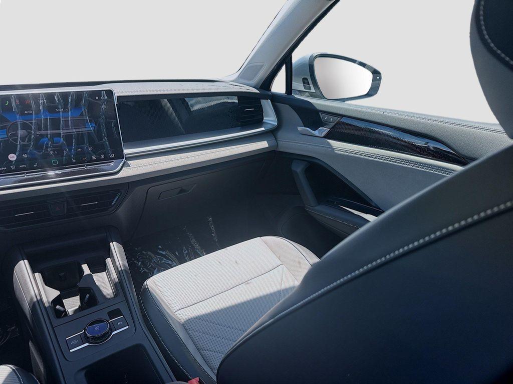 new 2026 Volkswagen Tiguan car, priced at $33,496