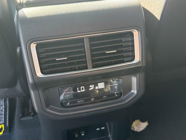 new 2026 Volkswagen Atlas car, priced at $52,413