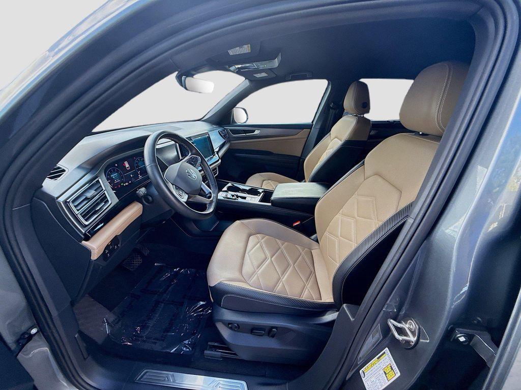 used 2024 Volkswagen Atlas Cross Sport car, priced at $28,915