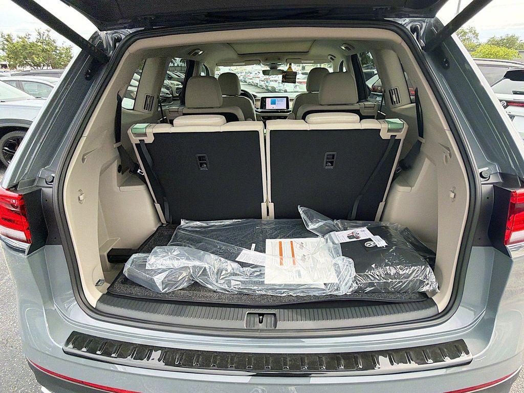 new 2026 Volkswagen Atlas car, priced at $39,828
