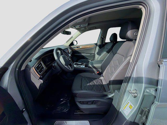 new 2026 Volkswagen Atlas car, priced at $44,725