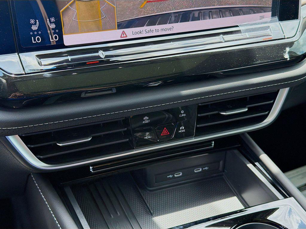new 2026 Volkswagen Atlas car, priced at $54,323