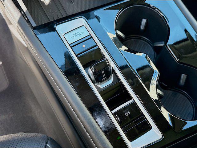 new 2026 Volkswagen Atlas car, priced at $45,387