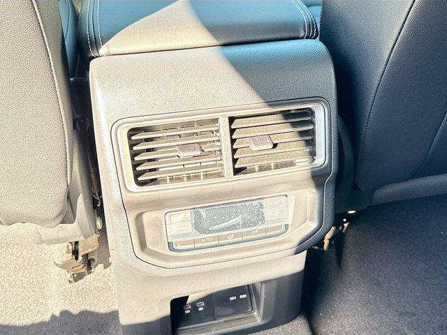 new 2026 Volkswagen Atlas car, priced at $45,387