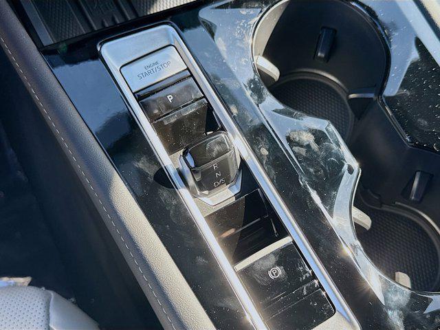 new 2026 Volkswagen Atlas Cross Sport car, priced at $51,824