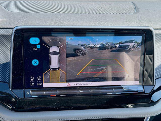 new 2026 Volkswagen Atlas Cross Sport car, priced at $51,824