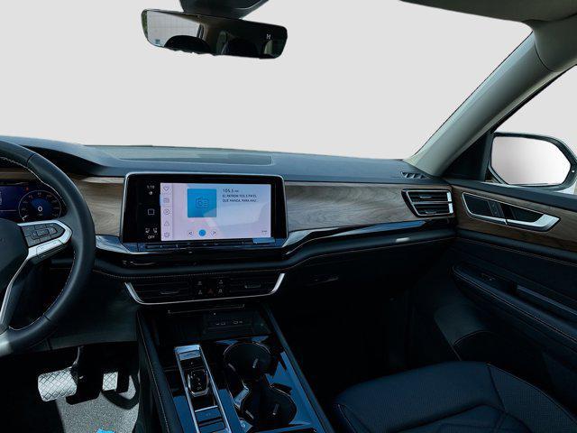 new 2026 Volkswagen Atlas car, priced at $45,323