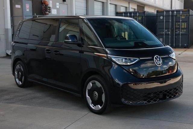 used 2025 Volkswagen ID. Buzz car, priced at $44,487
