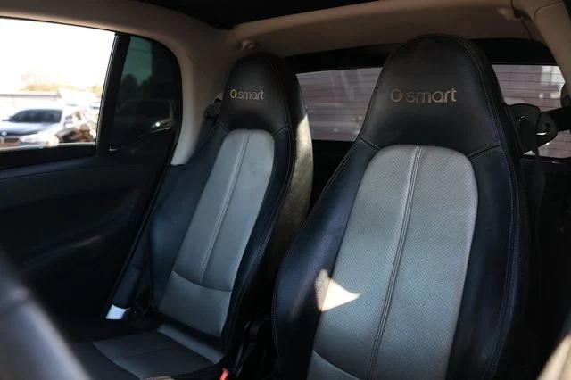 used 2009 smart ForTwo car, priced at $5,991