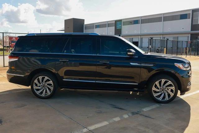 used 2023 Lincoln Navigator car, priced at $42,991