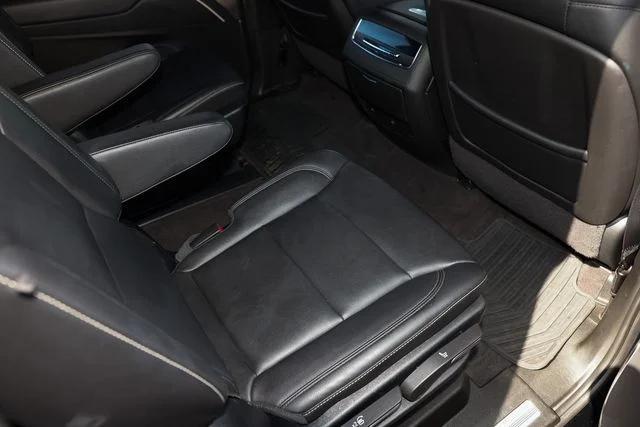 used 2023 Cadillac Escalade ESV car, priced at $49,989
