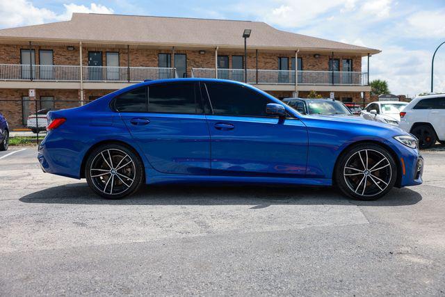 BMW 3 Series view 16