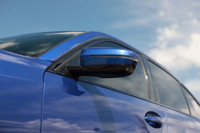 BMW 3 Series view 37