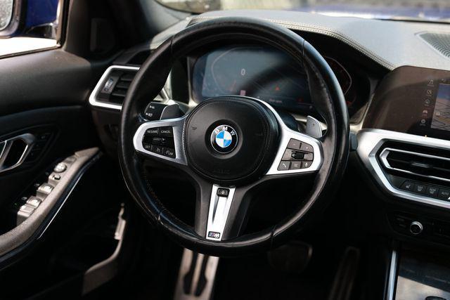 BMW 3 Series view 32