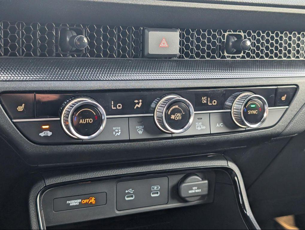 new 2026 Honda CR-V Hybrid car, priced at $38,685