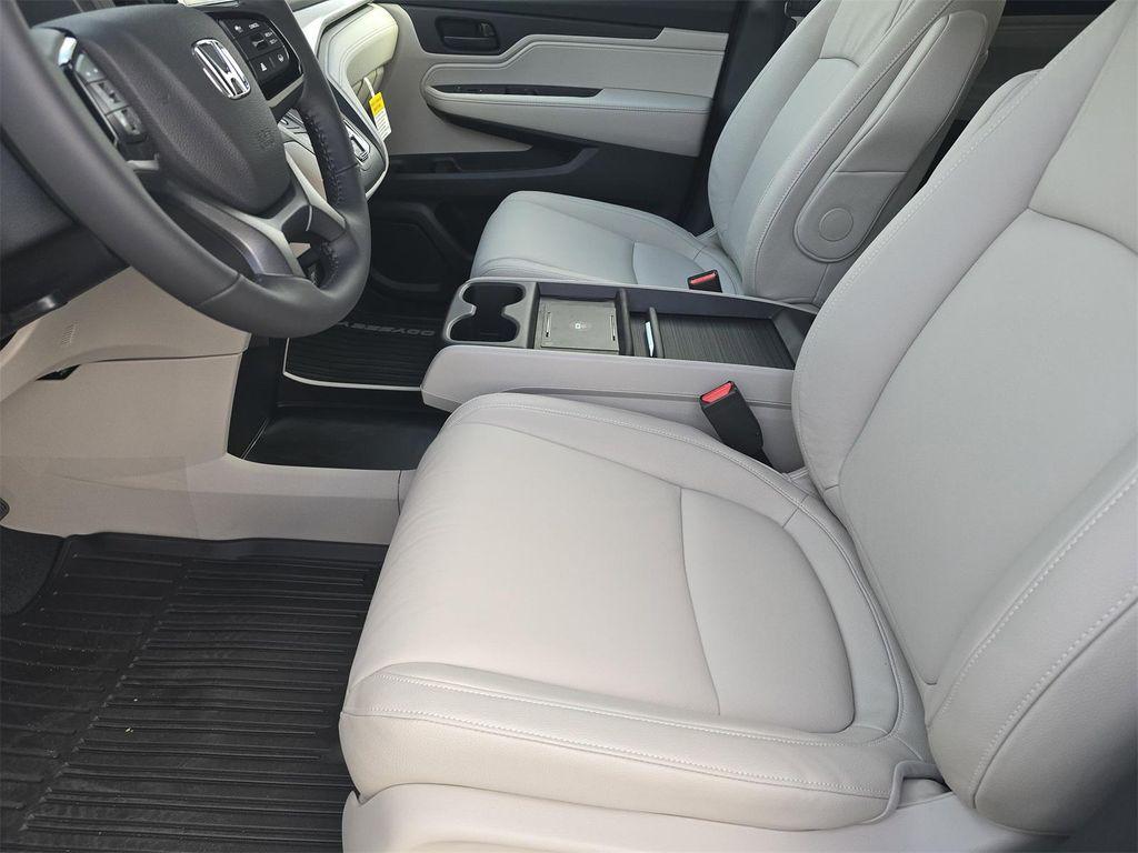 new 2026 Honda Odyssey car, priced at $45,790