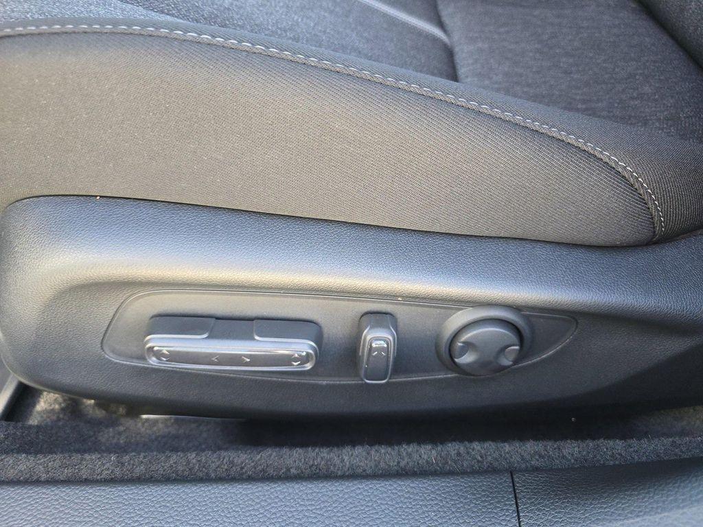 new 2025 Honda Accord Hybrid car, priced at $33,200