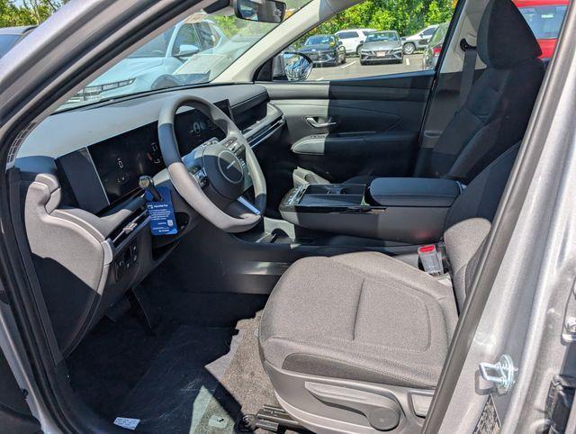 new 2026 Hyundai TUCSON Hybrid car, priced at $31,015