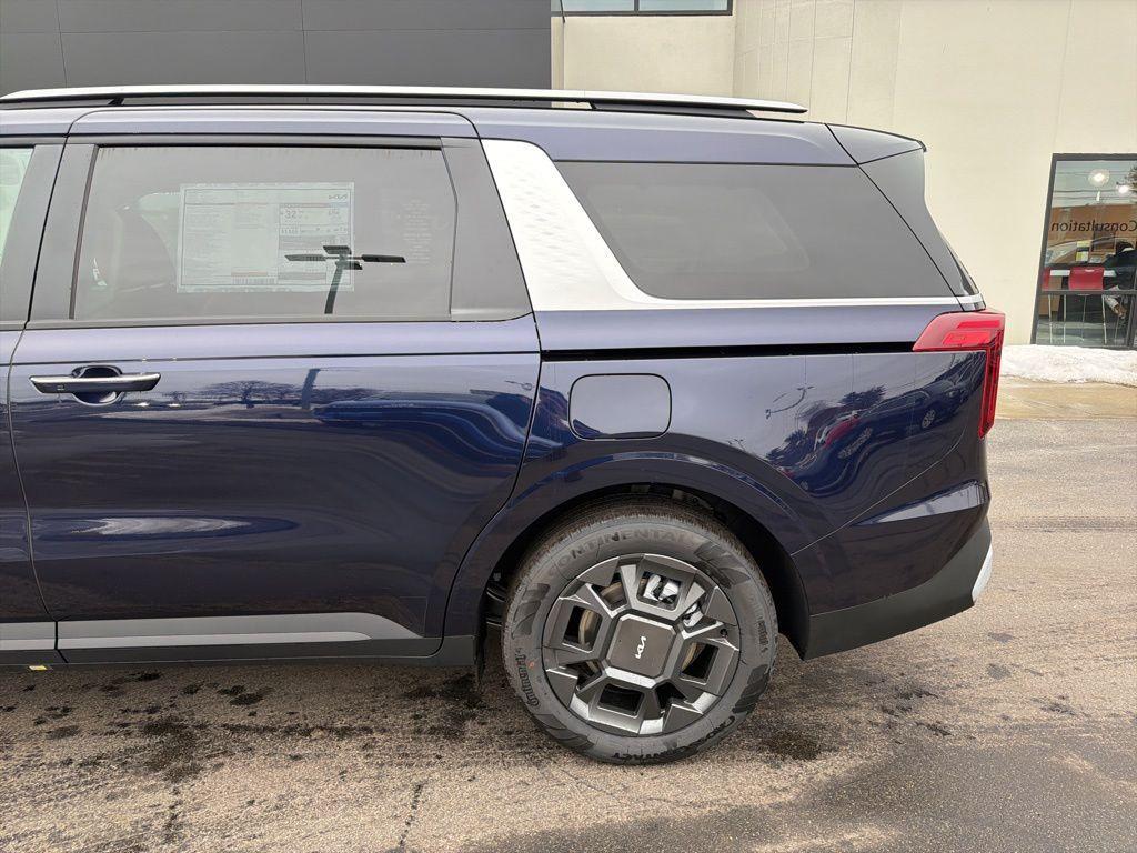 new 2026 Kia Carnival Hybrid car, priced at $42,121