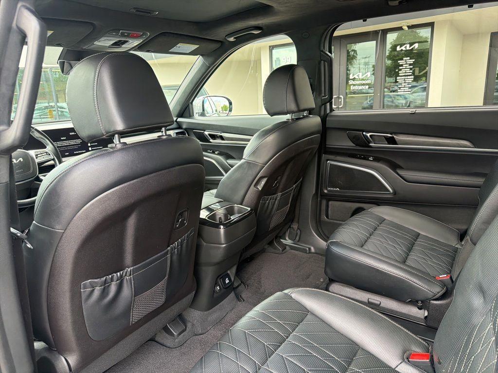 used 2024 Kia Telluride car, priced at $42,298