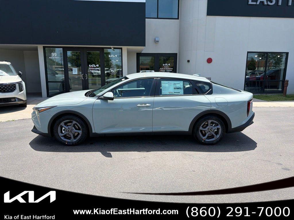 new 2026 Kia K4 car, priced at $25,223