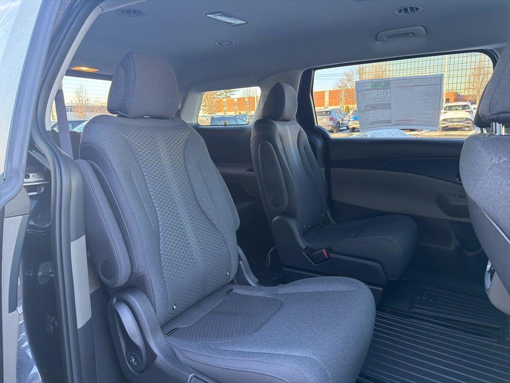 new 2026 Kia Carnival car, priced at $35,781