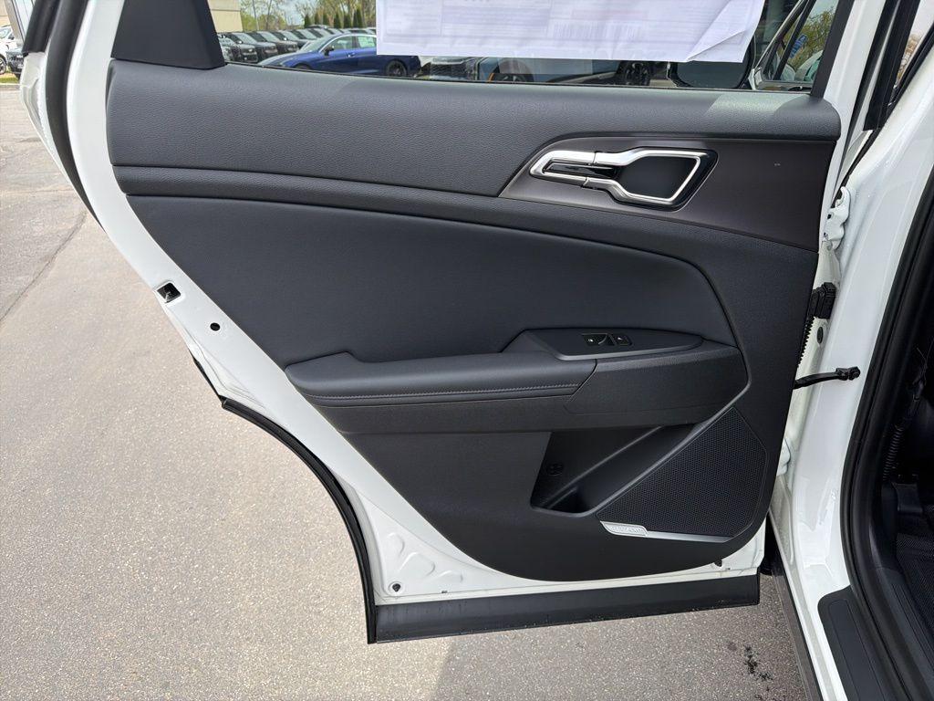 new 2026 Kia Sportage Hybrid car, priced at $39,944
