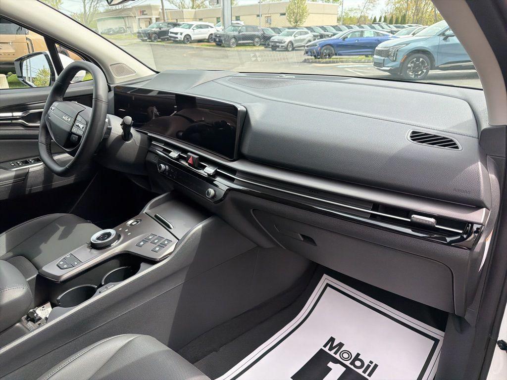 new 2026 Kia Sportage Hybrid car, priced at $39,944