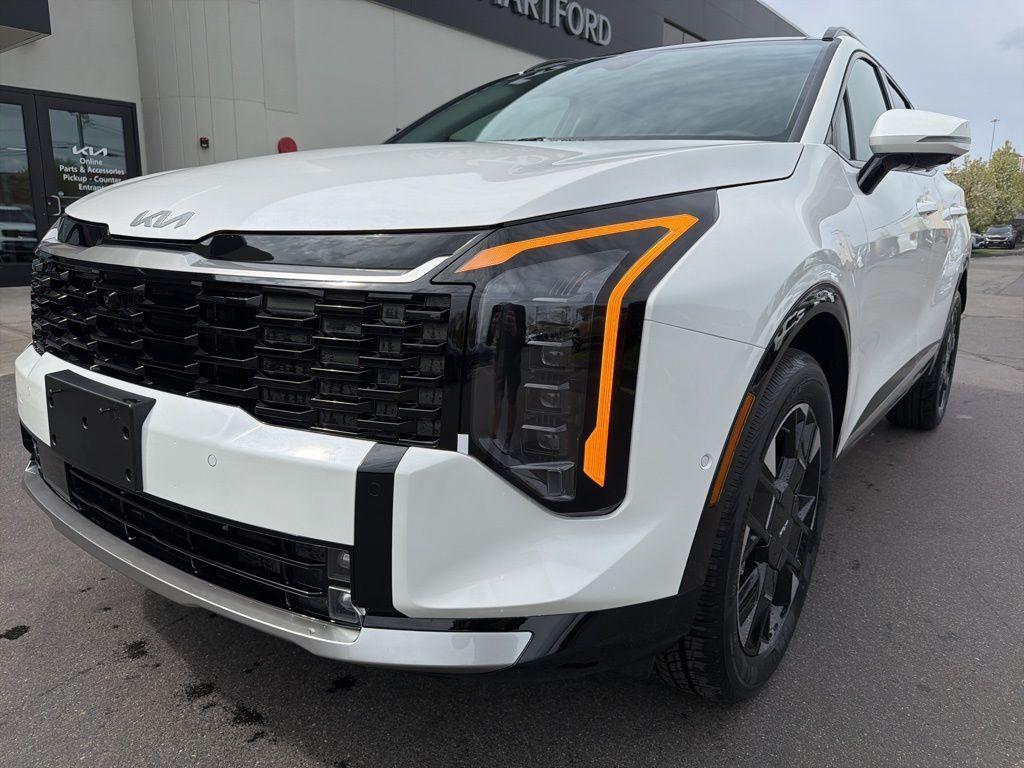 new 2026 Kia Sportage Hybrid car, priced at $39,944
