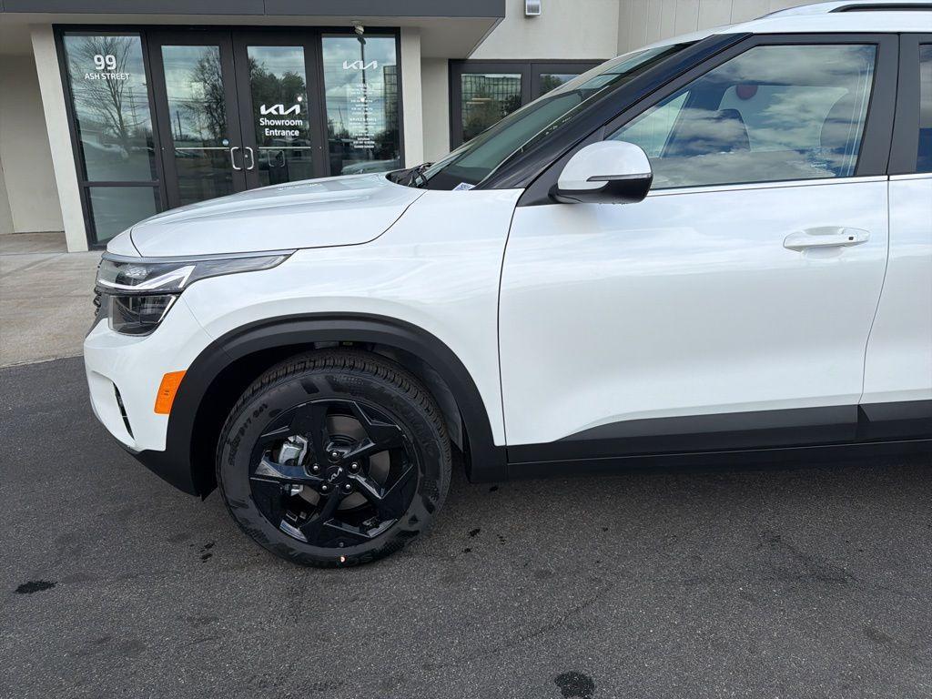 new 2026 Kia Seltos car, priced at $29,448