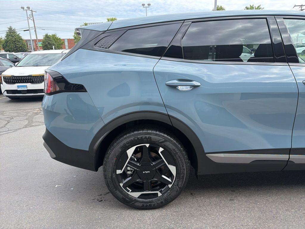 new 2026 Kia Sportage Hybrid car, priced at $33,213