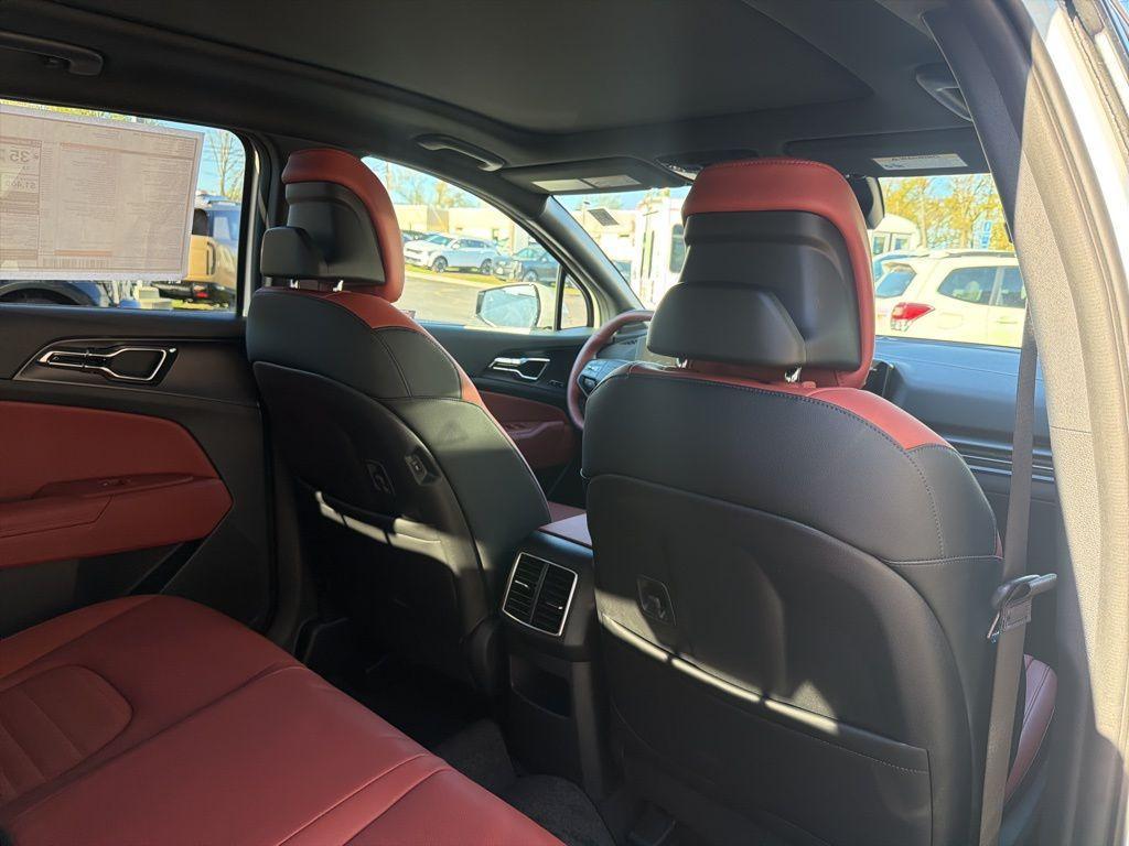 new 2026 Kia Sportage Hybrid car, priced at $40,003