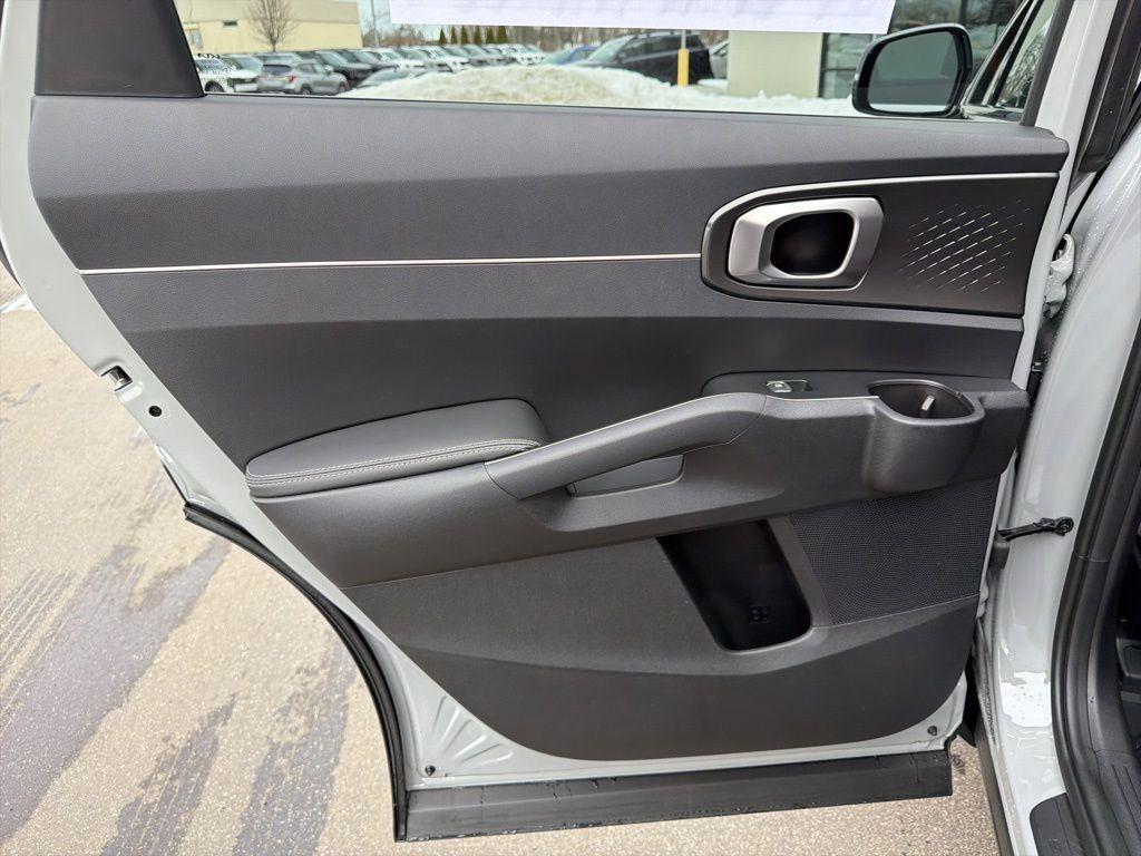 new 2026 Kia Sorento car, priced at $38,400