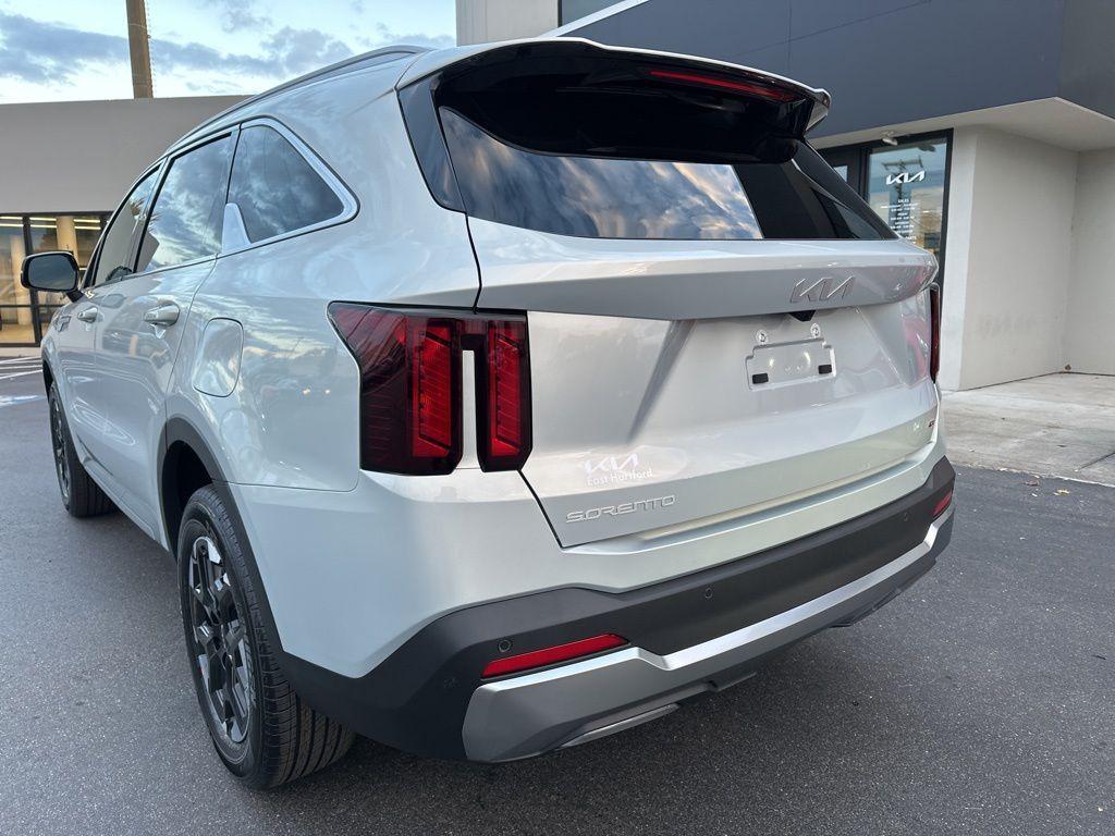 new 2026 Kia Sorento car, priced at $35,495