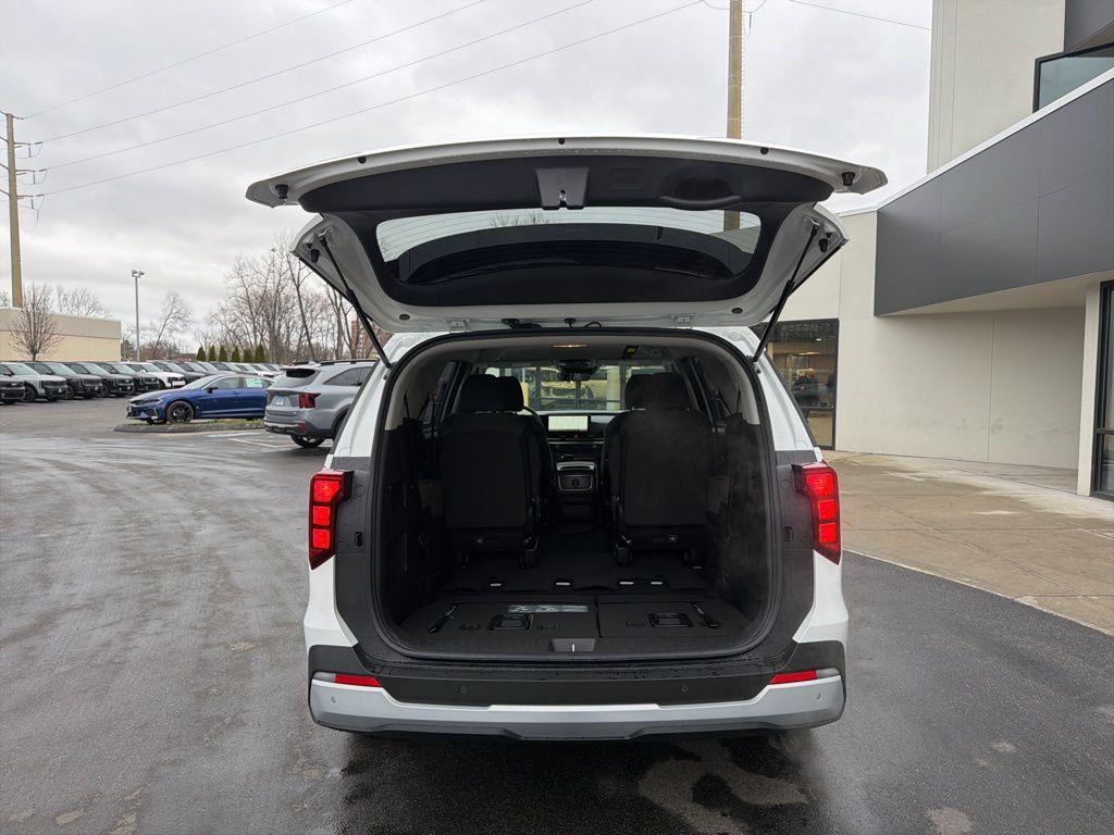new 2026 Kia Carnival car, priced at $35,587