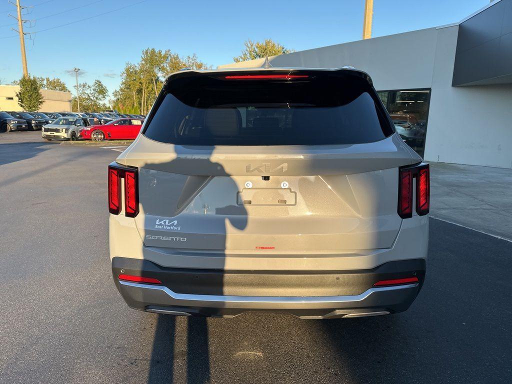 new 2026 Kia Sorento car, priced at $35,294