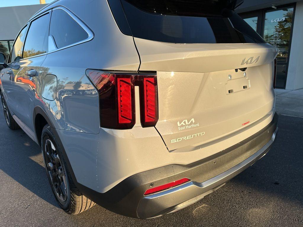 new 2026 Kia Sorento car, priced at $35,294
